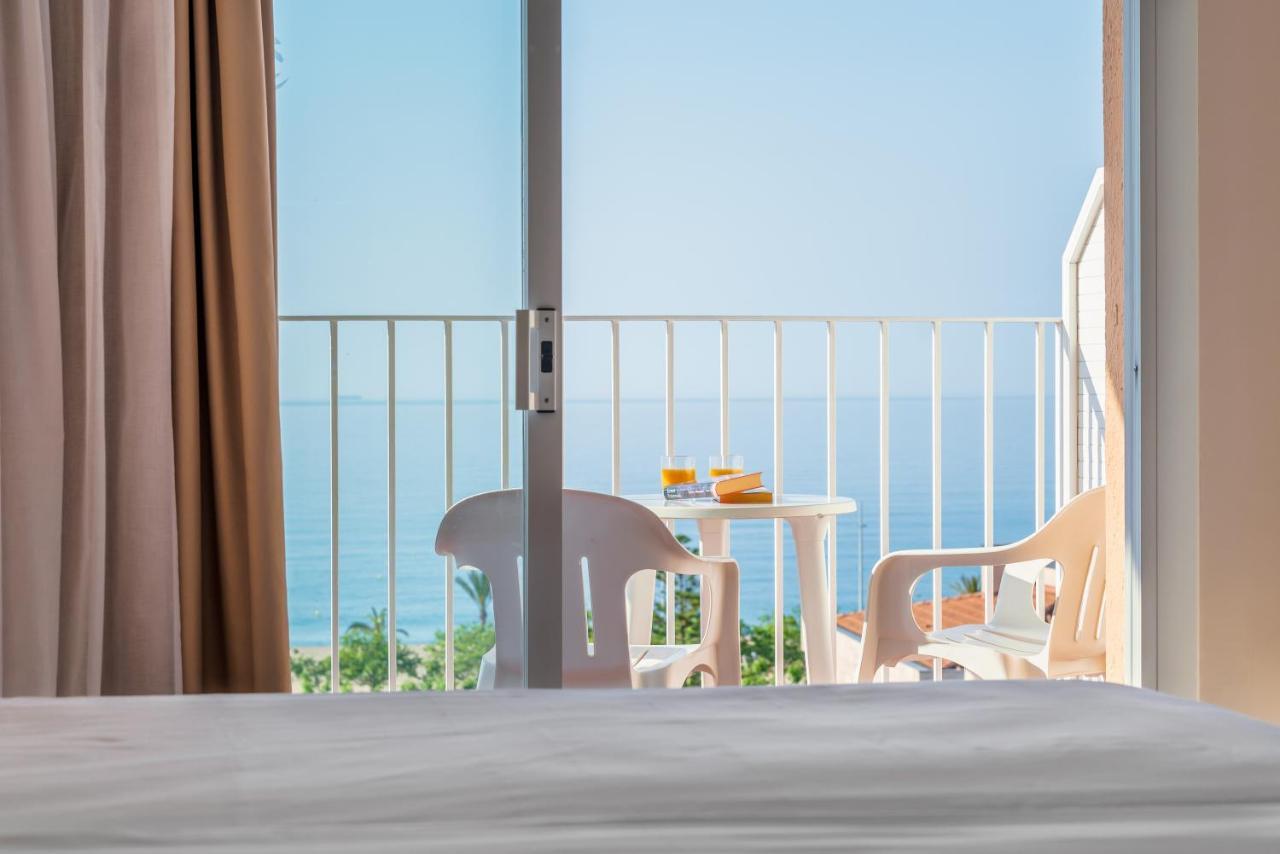 Hotel Catalonia Calella Exterior foto