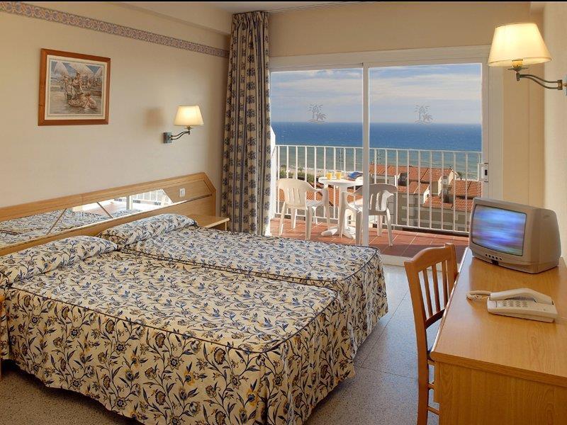 Hotel Catalonia Calella Exterior foto