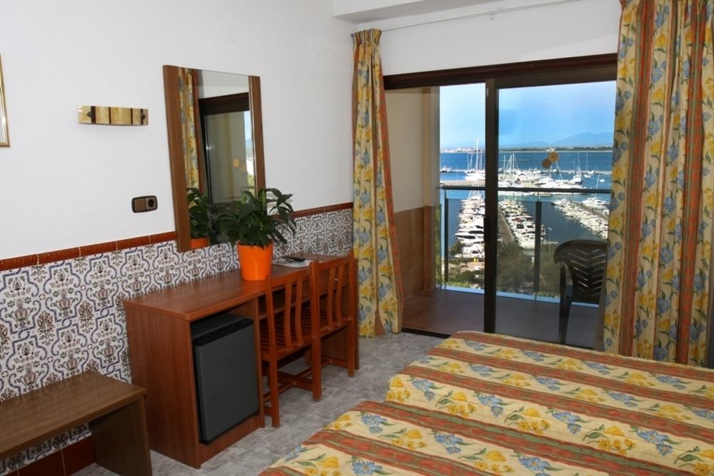 Hotel Catalonia Calella Exterior foto